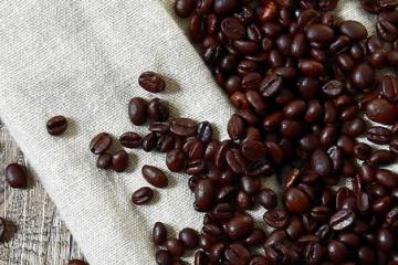 House of Commons Faces Coffee Cup Crisis