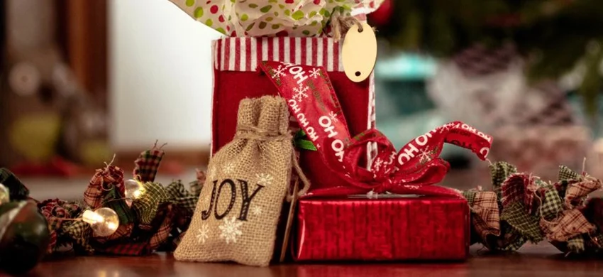 Small Christmas stocking stuffer gift ideas for coffee lovers under ten dollars
